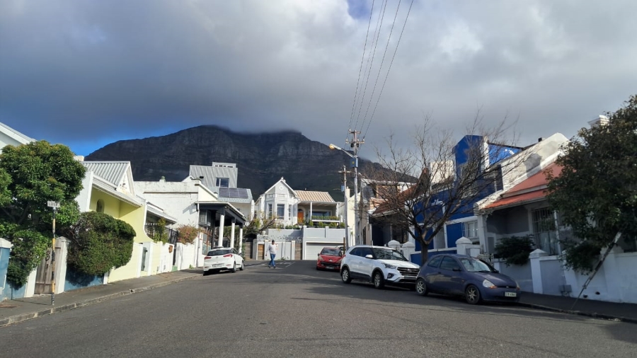To Let 2 Bedroom Property for Rent in Woodstock Western Cape